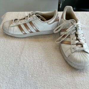 Adidas Superstar
